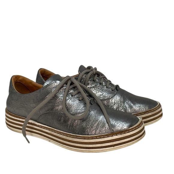 Gidigio Shoes Metallic Silver Sneakers Lace Up Leather Size 38 or 8 - Picture 4 of 13